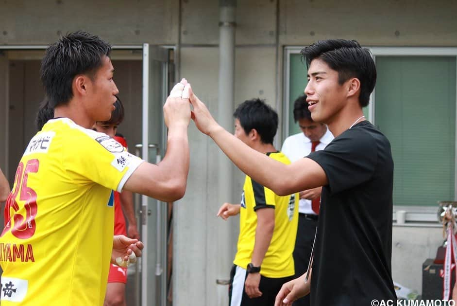 ROASSO KUMAMOTOさんのインスタグラム写真 - (ROASSO KUMAMOTOInstagram)「2019.5.12 #KFA第23回熊本県サッカー選手権大会 #天皇杯JFA第99回全日本サッカー選手権大会熊本県代表決定戦 #決勝 #ロアッソ熊本 3-0 #東海大学熊本  #佐野翼 選手、#原一樹 選手、#岡本知剛 選手のゴールで勝利！ ご声援ありがとうございます！ 5/26(日) #天皇杯1回戦 を #えがお健康スタジアム で #ヴェルスパ大分 と戦います。」5月12日 20時59分 - roassokumamoto_official