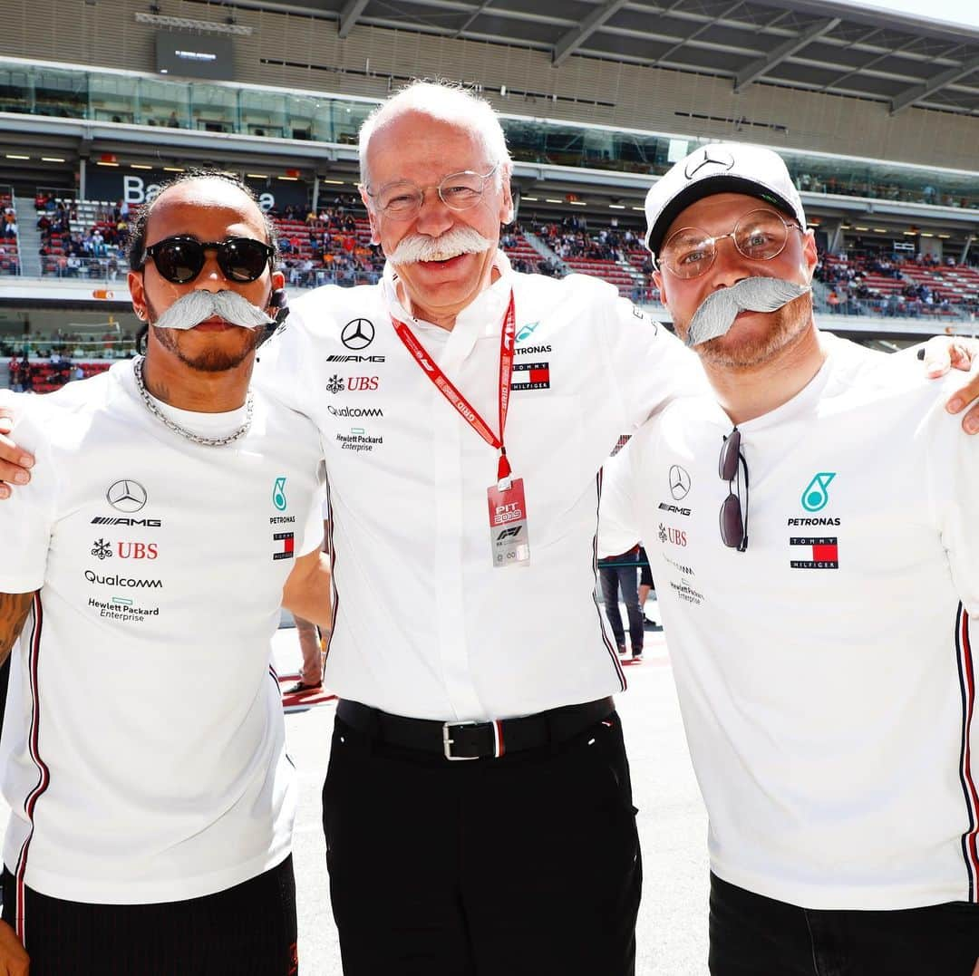 MERCEDES AMG PETRONASさんのインスタグラム写真 - (MERCEDES AMG PETRONASInstagram)「Here’s to you, Dr. Z 👏👏👏 The #SpanishGP will be the Big Boss’ last race as CEO of @mercedesbenz! • #MercedesAMGF1 #MercedesAMG #Mercedes #Benz #Daimler #PETRONASmotorsports #SpanishGP #LH44 #VB77」5月12日 21時29分 - mercedesamgf1