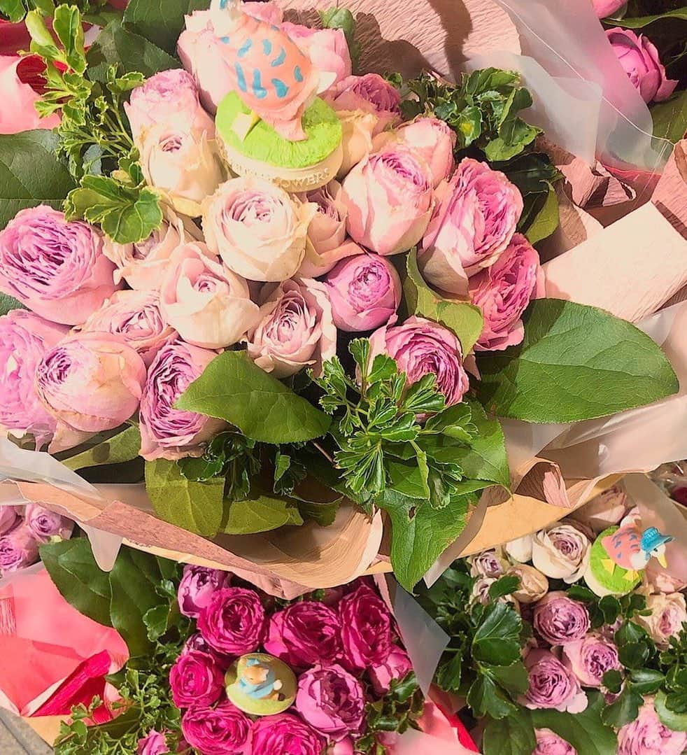 のインスタグラム：「母の日💐 今日は母の日ということで家族4人でご飯に行きました😌💓 いつも味方でいてくれて、励ましてくれる母。本当に本当に感謝しています。 ママ、いつも本当にありがとう。これからもよろしくお願いします。」