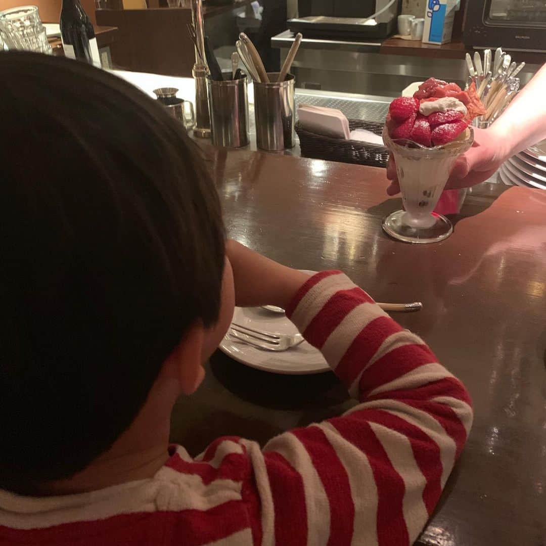 亀恭子のインスタグラム：「Happy Mother's Day！！！ . . . 全てのママへ。 ありがとう❤︎ の日 . . . この週末 私は、 逆に息子サービスDayでした。 . . 君のママになれて幸せだ^ ^ . . #mothersday #thankyou #❤︎」