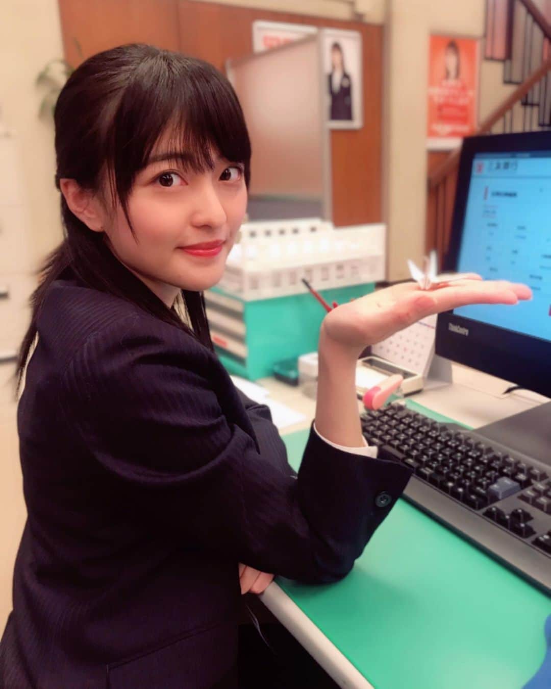 斉藤瑞季のインスタグラム：「#集団左遷 第4話観て頂けましたか？？ 私はというと 舞台 #歪な日常 のお稽古でした！ チケット予約どしどしまってまーす✨ https://www.quartet-online.net/ticket/3kqvzir?m=0ihfgeg  #かまたー  #日曜劇場  #tbs #斉藤瑞季」