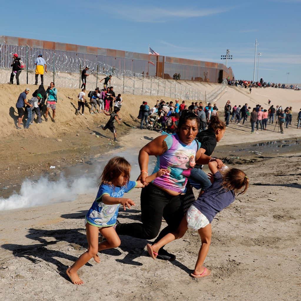 TIME Magazineさんのインスタグラム写真 - (TIME MagazineInstagram)「Maria Lidia Meza Castro sits in front of her house in the Washington, D.C., area on March 7. Back in November, Castro was photographed in a chaotic scene that unfolded along the U.S.-Mexico border: American border agents fired tear gas at migrants attempting to cross in Tijuana, and Castro held two young children tight amid the chaos. (Swipe to see the image by @kim_reuters_photojournalist.) “Honestly, in that moment, I just thought, ‘I’m going to die with my kids right here and now,'” Castro tells TIME. She was granted entry in December. For months, the 40-year-old and five of her children who made the journey from #Honduras have waited in the Washington area, close to where Castro has family, as her attorneys gather all the documentation necessary for her asylum plea. As millions of families celebrate #MothersDay on May 12, Castro says she would do it all again, and thinks constantly of the four children she left behind. Her focus, she says, is solely on obtaining asylum so she can begin working and providing for all nine of her children: "Now that I’m here, I at least have some hope to give my kids a good life." Read more, and see more pictures, at the link in bio. Photograph by @federicavalabrega」5月12日 22時22分 - time