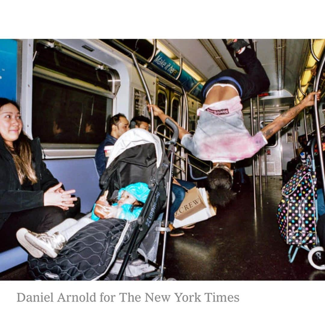 クレア・コフィーさんのインスタグラム写真 - (クレア・コフィーInstagram)「This photo series by @arnold_daniel and article by @lydiakiesling really got me. I put link to the full @nytimes  article in my bio. Check it out and #HappyMothersDay! (and thanks for sharing it with me, mama extraordinaire @aoifemaria)」5月12日 22時15分 - clairecoffee