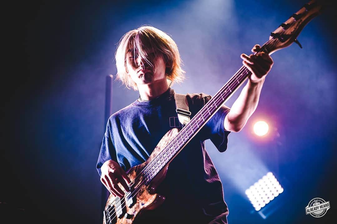 ONE OK ROCK WORLDさんのインスタグラム写真 - (ONE OK ROCK WORLDInstagram)「- ■ ONE OK ROCK – Roundhouse, London – 10/05/2019 - ONE OK ROCKのロンドンでのライブを撮影したフォトグラファーのコメントより。 フルギャラリーもチェック！ →https://www.alreadyheard.com/one-ok-rock-roundhouse-london-10-05-2019/(ストーリーのリンクからも飛べます) -  from @jezpennington - ONE OK ROCK at Roundhouse ❤ Shot for Already Heard.  fully loved last night, it was great to be invited to shoot this show. in honesty, i hadn't actually listened to them before and it was such a pleasant surprise, their energy was infectious and this was one of my favourite shows i think i've ever shot, definitely a reminder to why i love doing this. so excited to get the full gallery up... also roundhouse is absolutely my favourite venue now. cheers. - (和訳)ONE OK ROCKラウンドハウスにて。@alreadyheard - 愛に溢れた昨夜、この撮影に携われて最高だった。正直言って彼らの曲を聞いた事は無かったけれど、彼らのエネルギーは凄かったしこれまで撮った中でもお気に入りのライブの一つだった。改めて自分が何故こんなにも撮ることが好きなのか認識したよ。フルギャラリーをアップする事にワクワクするな。またラウンドハウスも凄く僕のお気に入りの会場だ。では！  #photography #livemusic #musicphotography #bandphotography #london #ukphotoclan #visualsgang #ukphotographer #roundhouse #londoncollective #bestmusicshots #gameoftones #lightchasers #peoplecreatives #canon #fire #poppunk #pyro #oneokrock #takahiromoriuchi #toruyamashita #ryotakohama #tomoyakanki #eyeofthestormtour」5月12日 22時43分 - oneokrockworld