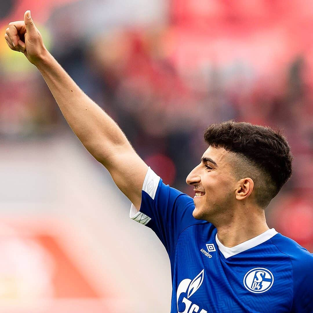 シャルケ04さんのインスタグラム写真 - (シャルケ04Instagram)「🅰️ First Assist 👍🏼 @nassim1099 . . #Schalke #S04 #B04S04 #Bundesliga #Football #Soccer #Knappen @knappenschmiede #🔵⚪️」5月12日 23時13分 - s04