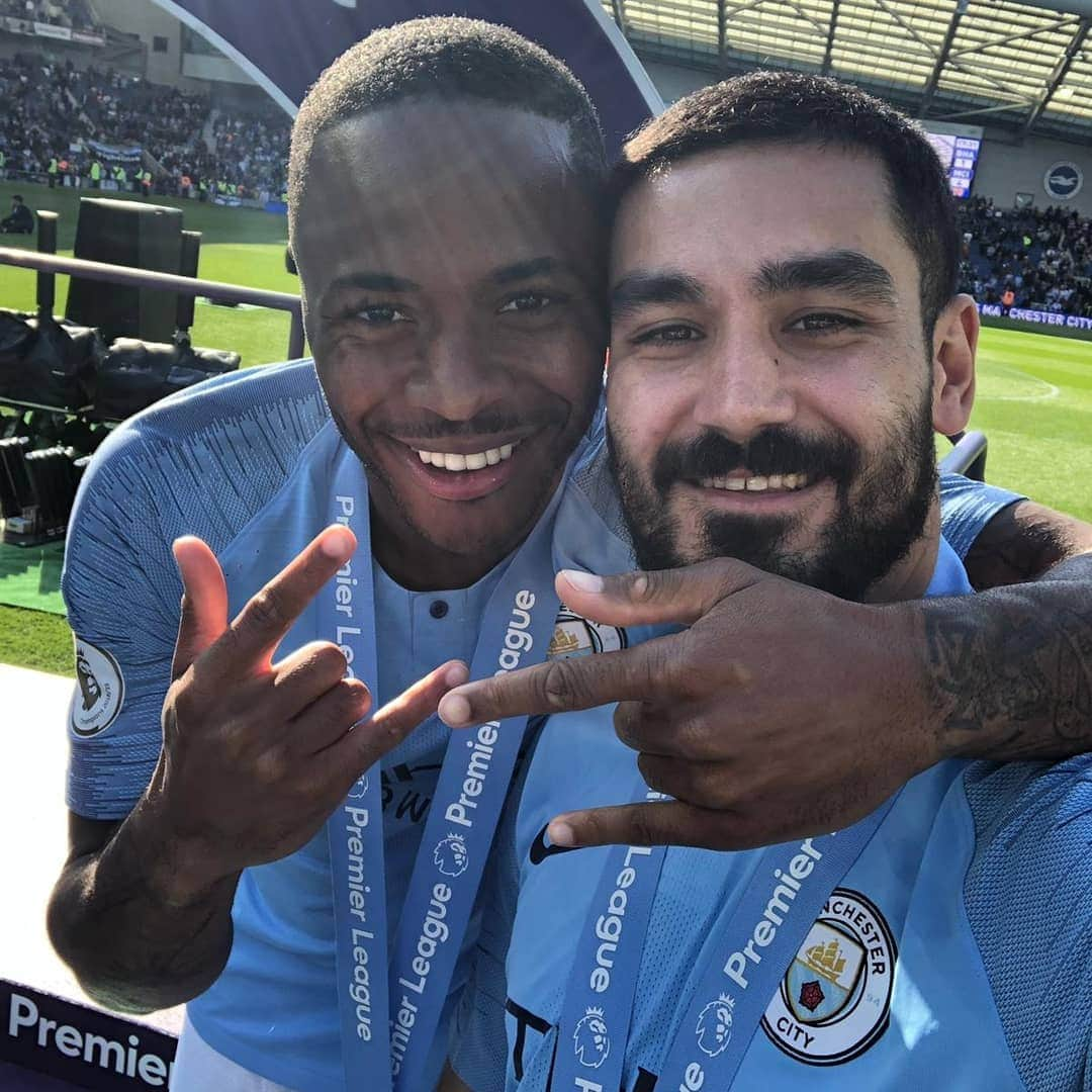 イルカイ・ギュンドアンさんのインスタグラム写真 - (イルカイ・ギュンドアンInstagram)「🏆🥇⚽️ #happy #grateful #thankyou #proud #champions #greatday #greatseason #EPL #CmonCity」5月13日 4時49分 - ilkayguendogan