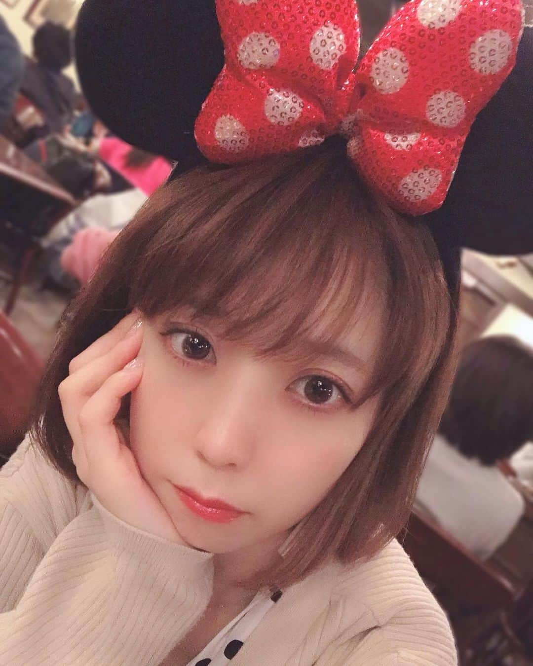 秋山依里さんのインスタグラム写真 - (秋山依里Instagram)「♡﻿﻿ ﻿﻿ GWに久しぶりにディズニーへ🏰✨﻿ ﻿ 10年振りくらいにジェットコースター乗って誰よりも悲鳴上げるという🙄⚡️(※乗ったのは子供向け🙃)﻿ ﻿ 夢の国は変わらず、夢が詰まった素敵な場所でした( *´꒳`* )💓﻿ ﻿﻿ #tdl #tokyodisneyland #disneyland #minniemouse #コスプレイヤー #被写体 #cosplaygirl #cosplayer #cosplayerofinstagram #selfie #model #japanesecosplayer #japanesegirl #asianbeauty #cosplayerofinstagram #kawaiigirls #selfiegram #自撮り #셀카 #自拍 #いつかのあきやまさん」5月12日 23時24分 - akiyama__eri