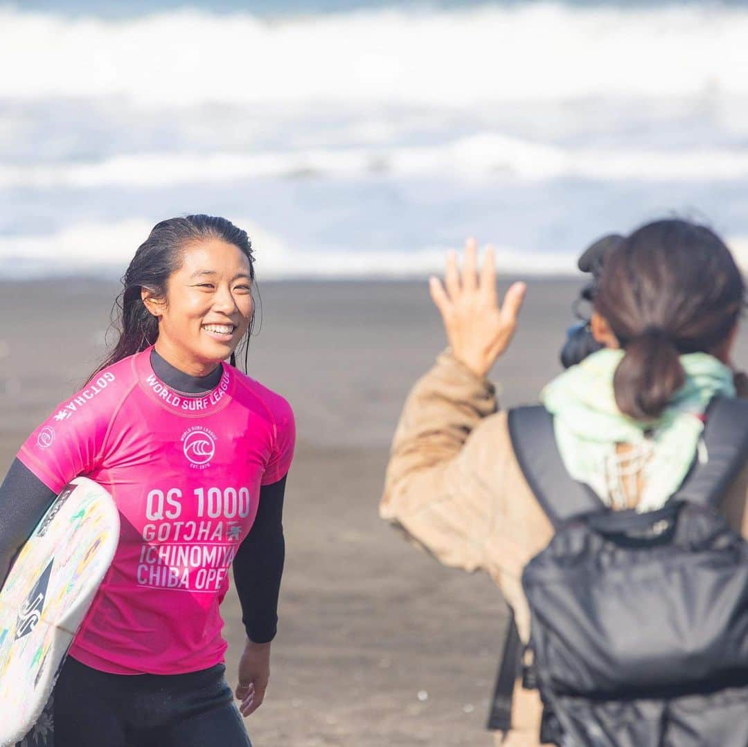 大村 奈央さんのインスタグラム写真 - (大村 奈央Instagram)「1ヶ月5試合連戦おわり！南アフリカ、日本、オーストラリアで、試合と移動の1ヶ月でした。去年動けなかった分、今年は沢山動けてなにより😊 5 contests in 1 month✈️🚘🚃🇿🇦🇯🇵🇦🇺 pic1 @shutter_clix_surf_photography pic2-3 @yasushi_photos pic4-5 @formula_mix」5月12日 23時26分 - naoomura