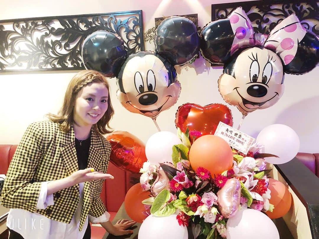 矢吹世奈のインスタグラム：「・ ミッキーのお花うれしかったぁー😍🖤❤️ ありがとうございます☺️✨」