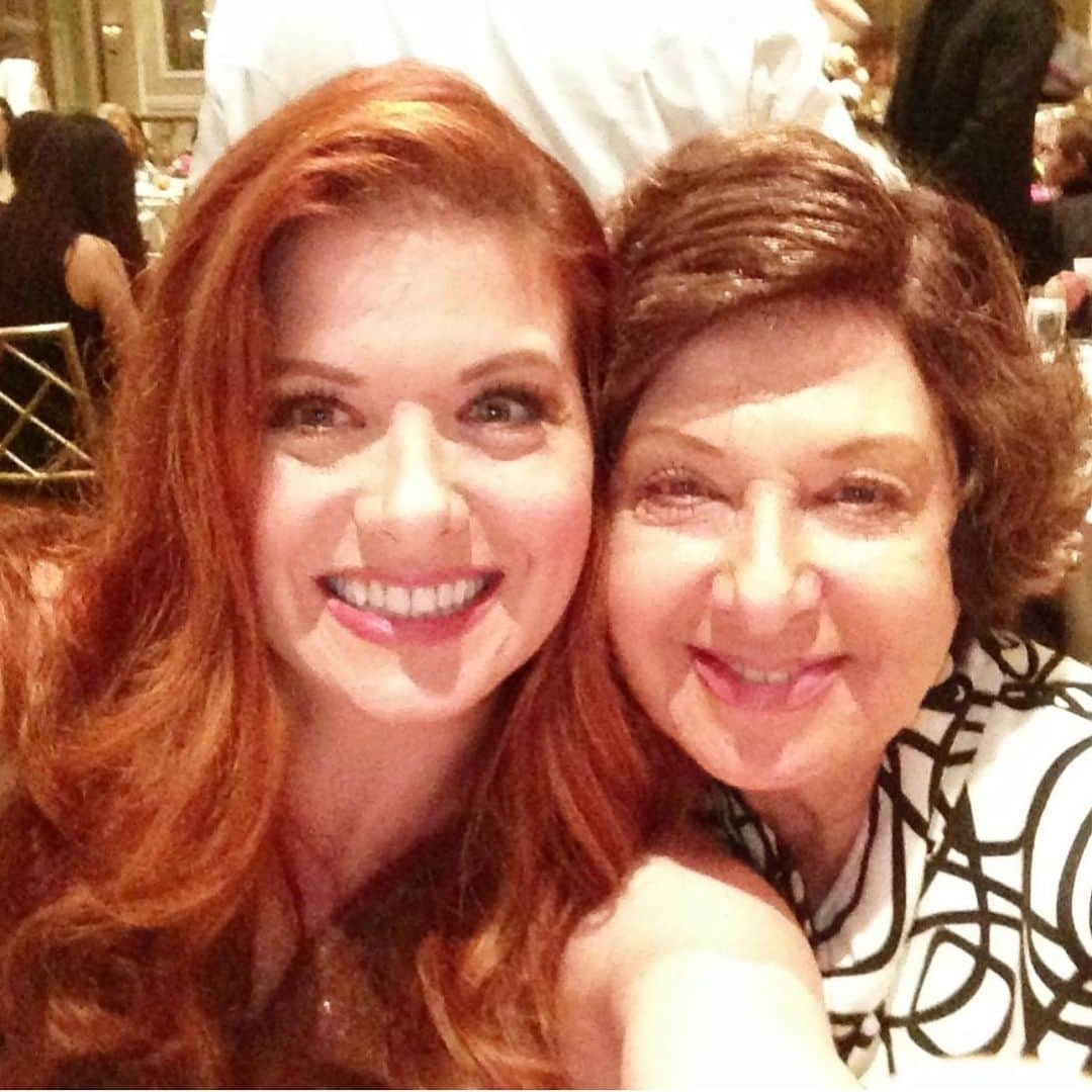 デブラ・メッシングさんのインスタグラム写真 - (デブラ・メッシングInstagram)「Happy Mother’s Day to anyone who has a loving, generous, compassionate heart. This is my mom. I miss her terribly. Call yours and tell her you love her. ❤️❤️」5月12日 23時37分 - therealdebramessing