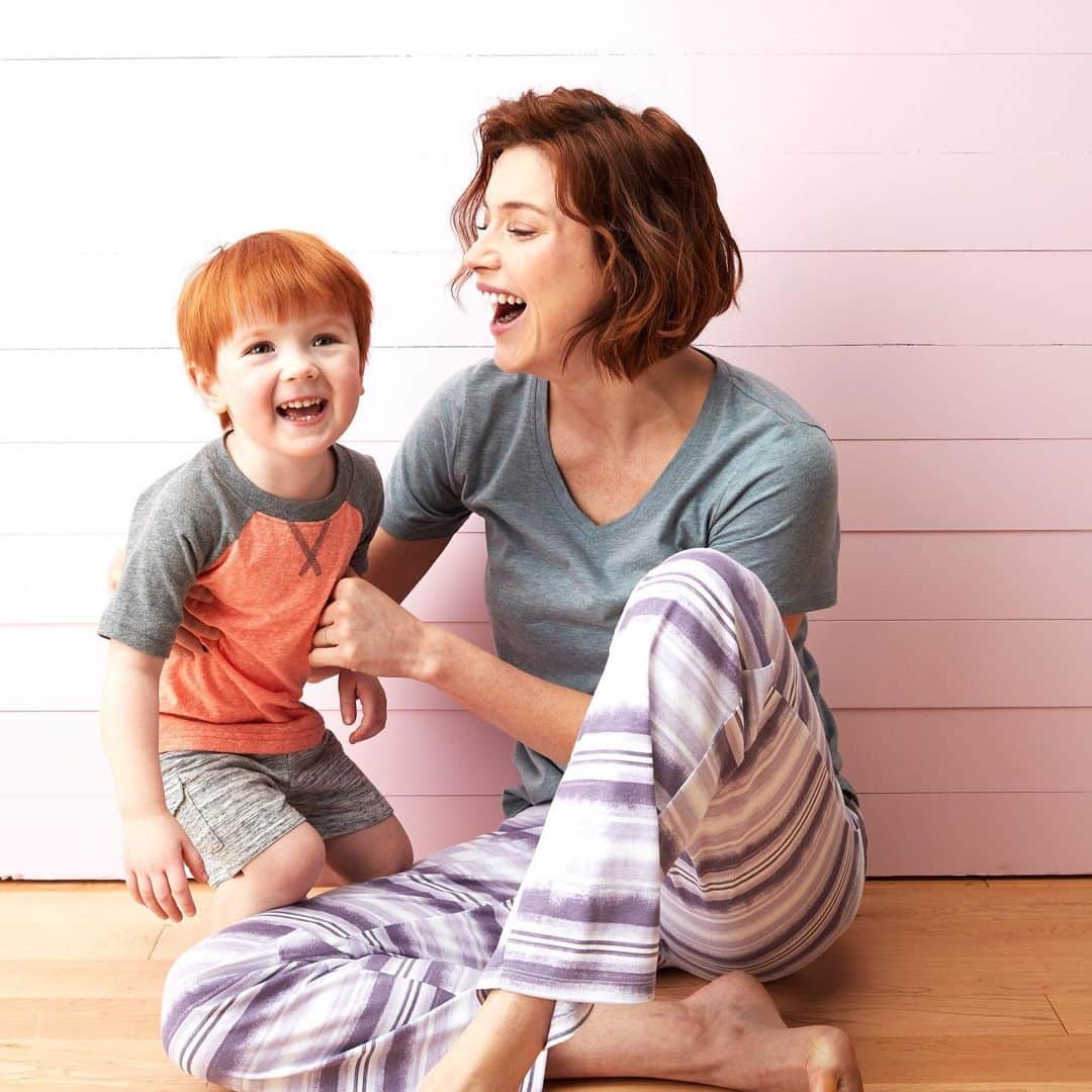 ロック&リパブリックのインスタグラム：「...Because you are a real-life superhero. Happy #mothersday to all the moms out there, and thanks for all you do. 💗#Kohls」