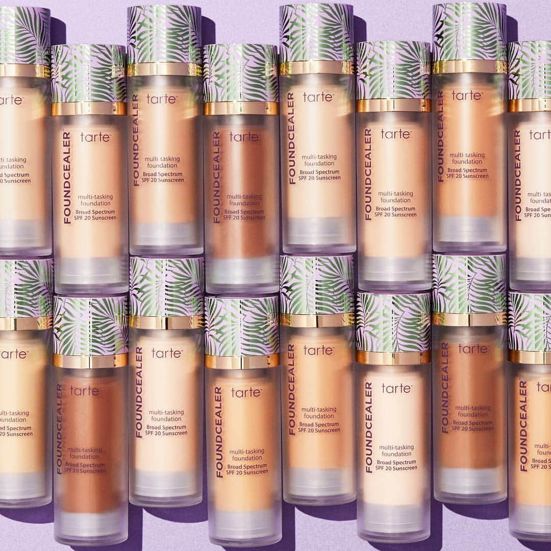 Tarte Cosmeticsさんのインスタグラム写真 - (Tarte CosmeticsInstagram)「Calling ALL tartelettes‼️ Our babassu foundcealer™ #vegan skincare foundation is NOW AVAILABLE @ultabeauty! 💜🌿 This vegan makeup & skincare hybrid delivers an ultra-comfortable, natural radiant finish & customizable medium coverage so you can live your day, your way. Head into your local Ulta store now to find your perfect match! #crueltyfree #rethinknatural #veganbeauty」5月13日 0時04分 - tartecosmetics