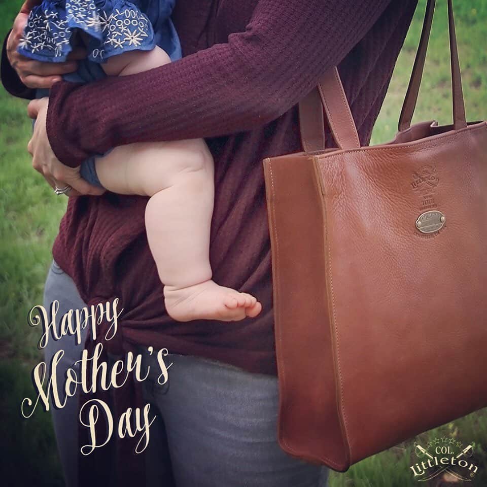 のインスタグラム：「“If all the decisions in the world were made with the love a mother has for a child…then we would truly have peace on earth.” – Colonel  To every mother, with us or heavenly, Happy Mother’s Day!!! #MothersDay #Mom #MomsDay #HeavenlyMother #Leatherbags #Leather #Leathergoods #Handmade #Handcrafted #MyColStyle #ColLittleton #Tennessee #MadeInUSA #madeinamerica #americanmade」