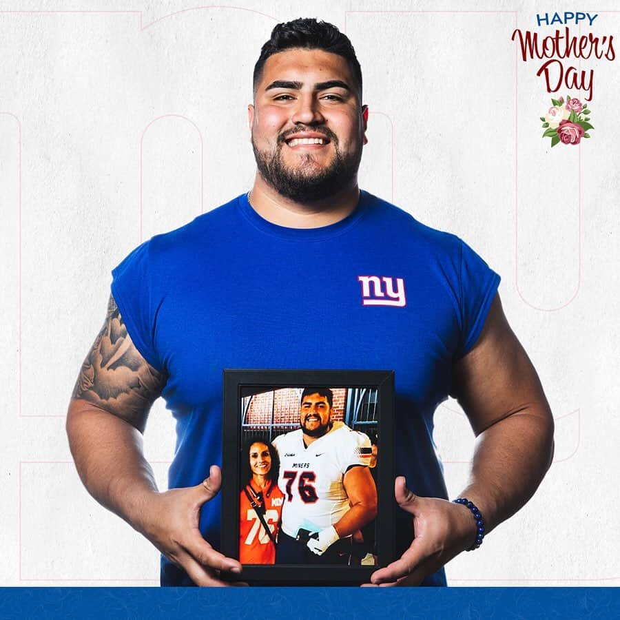 New York Giantsさんのインスタグラム写真 - (New York GiantsInstagram)「Happy #MothersDay 💙 Thank you for everything you do!」5月13日 0時54分 - nygiants