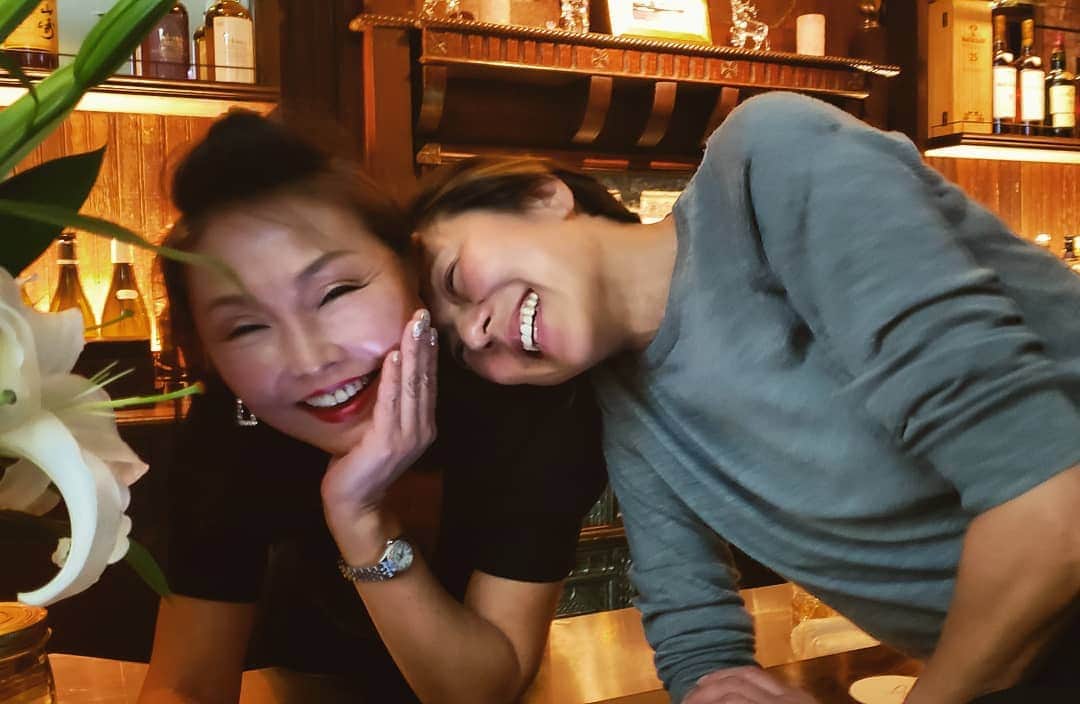 Crystal Kayさんのインスタグラム写真 - (Crystal KayInstagram)「Happy Mother's day to my beautiful mama @tharealbenjaminbutton and @rikaco_official and all the hard working, ass kicking, fearless, fierce and loving mothers around the world ♥️ thankyou for all that you do❤️ love you ‼️ Love this pic of these 2. この2人の写真大好き🌟」5月13日 0時55分 - crystalkayofficial