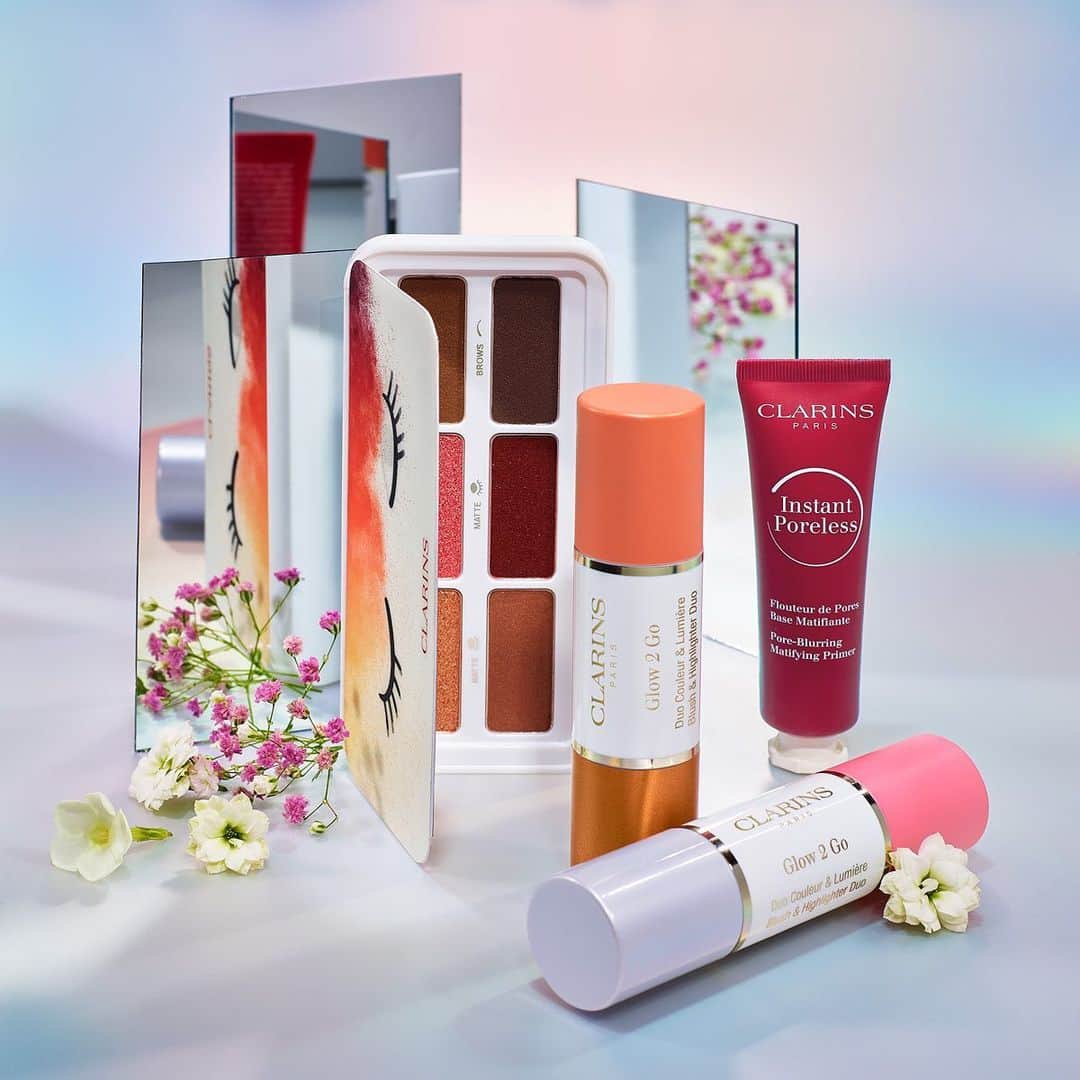 Clarins Middle Eastさんのインスタグラム写真 - (Clarins Middle EastInstagram)「مرآتي يا مرآتي، من هي أجمل فتاةٍ تألقاً في الكون؟ تألقي بإطلالة مثالية من جميع النواحي مع مجموعتنا لموسم الربيع! ......................................... Mirror, mirror, on the wall, who's the glammest of them all? #Clarins #ItsAllAboutYou #SelfieReadyWithClarins #ClarinsSpringMakeupCollection... Flawless from every angle with our Spring Collection!」5月13日 1時08分 - clarinsmiddleeast
