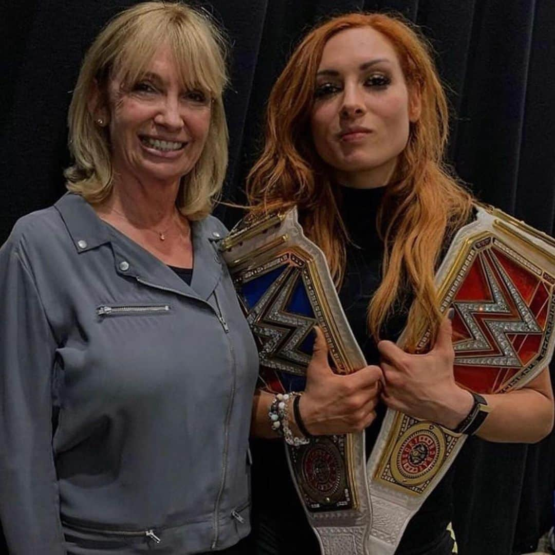 WWEさんのインスタグラム写真 - (WWEInstagram)「Happy #MothersDay to all of the special mothers out there! 🥰💐」5月13日 1時01分 - wwe