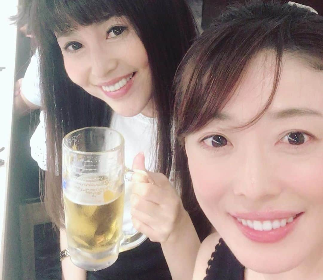 松山まなかさんのインスタグラム写真 - (松山まなかInstagram)「久々、のりちゃんと❤️ #ガールズトーク #girlstalk #熟女トーク #濱田のり子 #マラソン女子」5月13日 1時02分 - manakamatsuyama