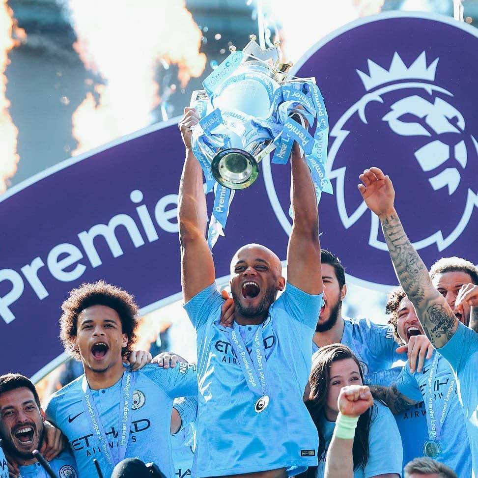 マンチェスター・シティFCさんのインスタグラム写真 - (マンチェスター・シティFCInstagram)「2019 🏆 2018 🏆 2014 🏆 2012 🏆 #mancity」5月13日 2時01分 - mancity