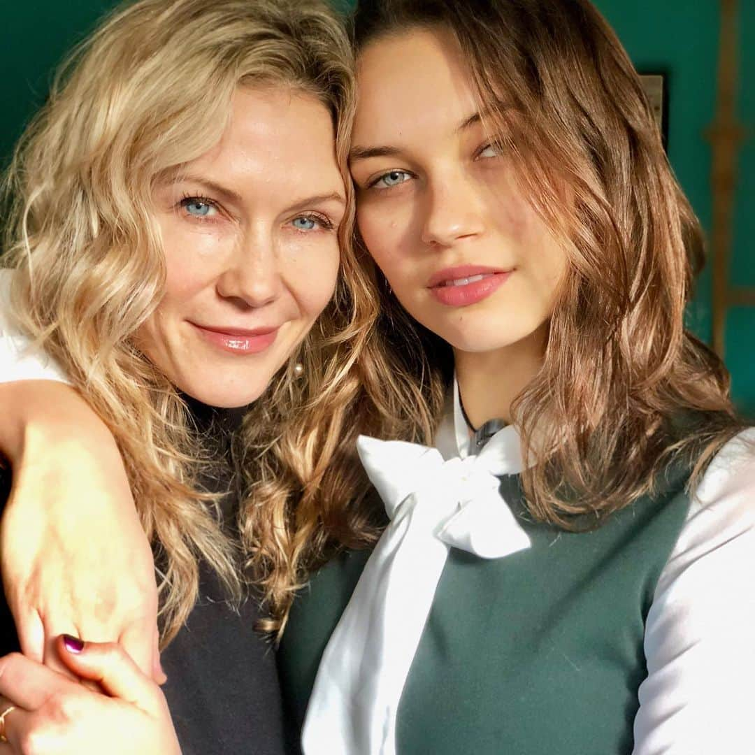 ステイシー・ハイダックさんのインスタグラム写真 - (ステイシー・ハイダックInstagram)「Happy Mother's Day, to all you wonderful moms! Celebrating all our Love! ❤️The Best job ever!! Love & Light!!! Xoxo😘❤️💕 #mothersday」5月13日 1時54分 - stacy_haiduk