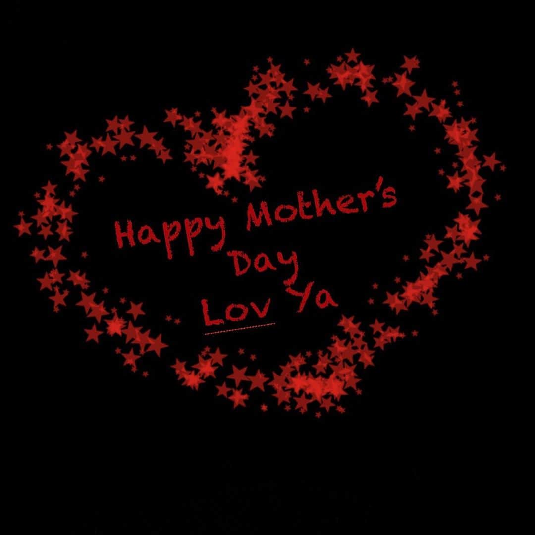 ジョン・ウォールさんのインスタグラム写真 - (ジョン・ウォールInstagram)「Wishing a very Happy Mother’s Day to ALL the MOMS!! And to my Mom, you are my rock, my best friend and I LOVE YOU 💕 Have a Happy Mother’s Day‼️」5月13日 2時14分 - johnwall
