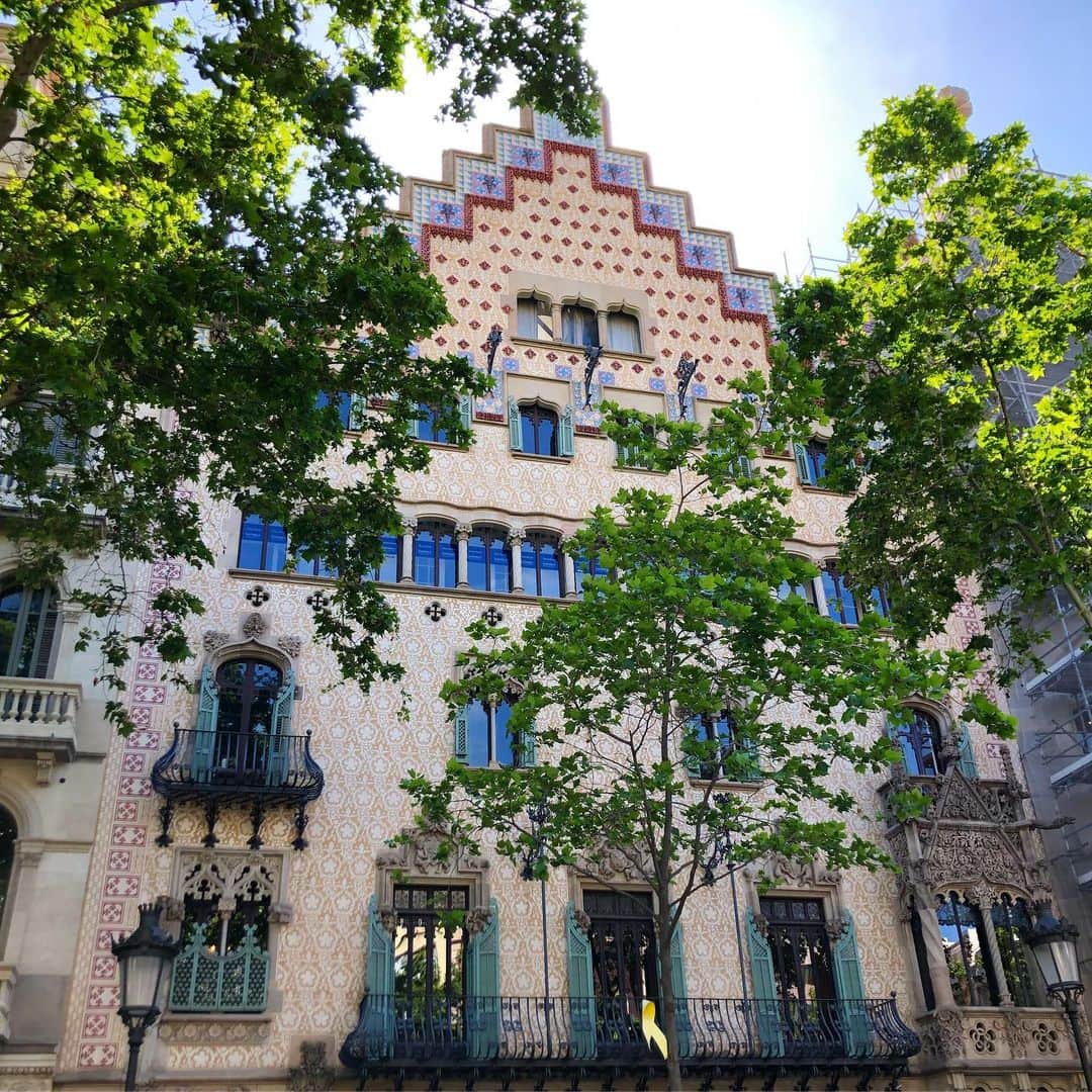 ダグラス・ラザノさんのインスタグラム写真 - (ダグラス・ラザノInstagram)「Hola from Barcelona! 🇪🇸❤️ #sagradafamilia #barceloneta #casabatlló #spain」5月13日 2時29分 - douglasrazzano
