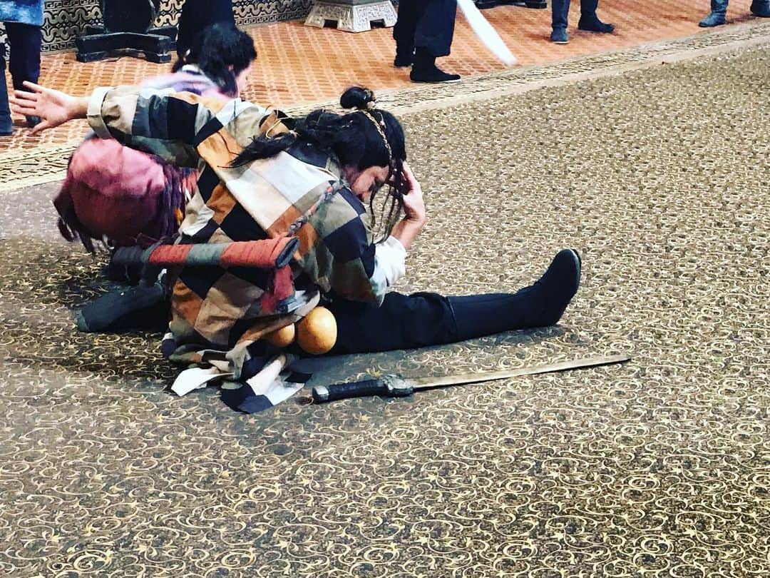 スティーブン・チョンのインスタグラム：「完美落地！ #捉仙記2 🤣🤣🤣✌🏽」