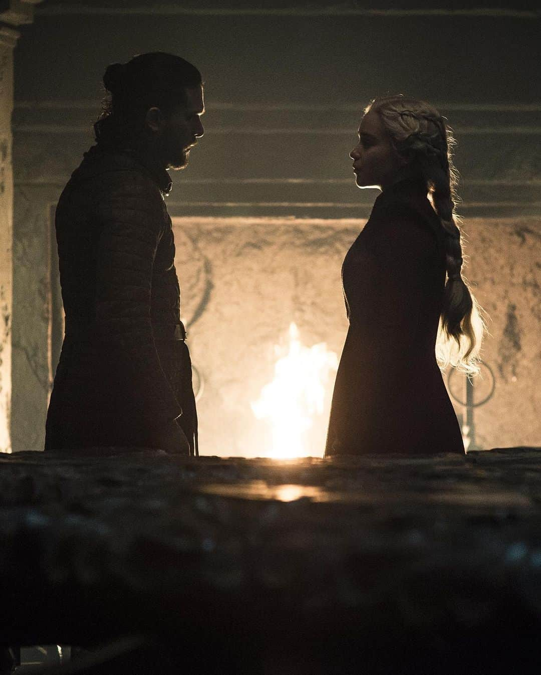 Just Jaredさんのインスタグラム写真 - (Just JaredInstagram)「Ahead of next week’s series finale, “Game of Thrones” killed off so many major characters in Sunday’s Final War. Head to JJ for more.  #GameOfThrones #GOT Photos: Helen Sloan/HBO」5月13日 12時39分 - justjared