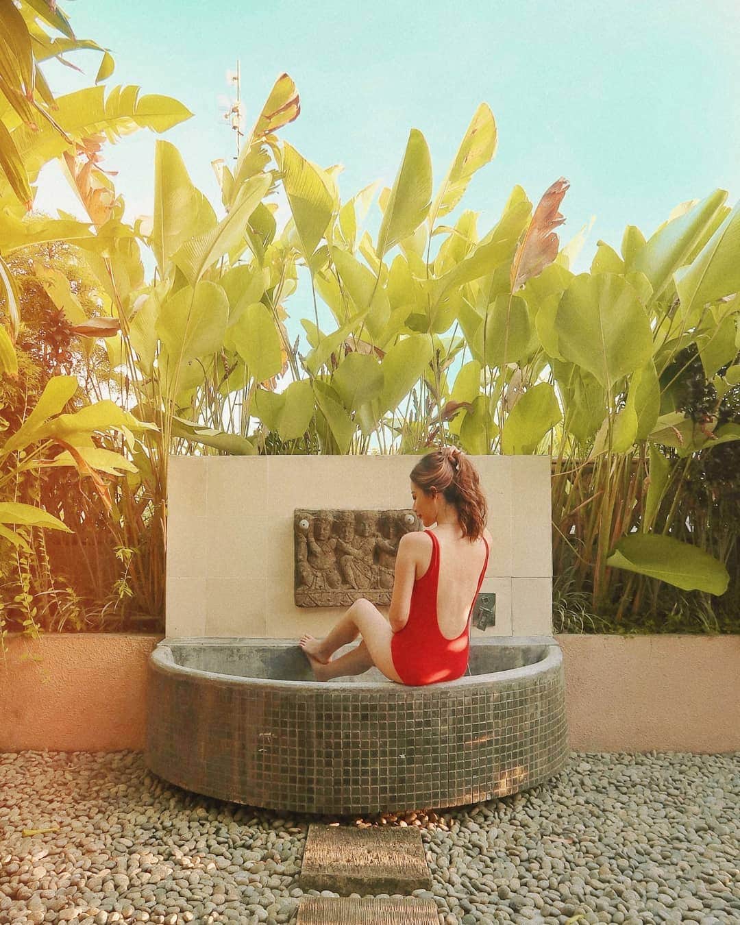 エリッサ・ヤマダのインスタグラム：「Team mandi sehari sekali. 🙆‍♀️ #ellejessinbali」