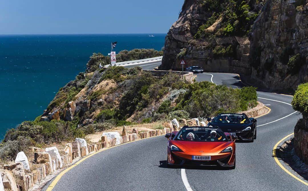 McLaren Automotiveさんのインスタグラム写真 - (McLaren AutomotiveInstagram)「Twists, turns and sunshine. Exploring the best South Africa had to offer last year on a road trip of a lifetime. #McLarenAdventures」5月13日 4時57分 - mclarenauto