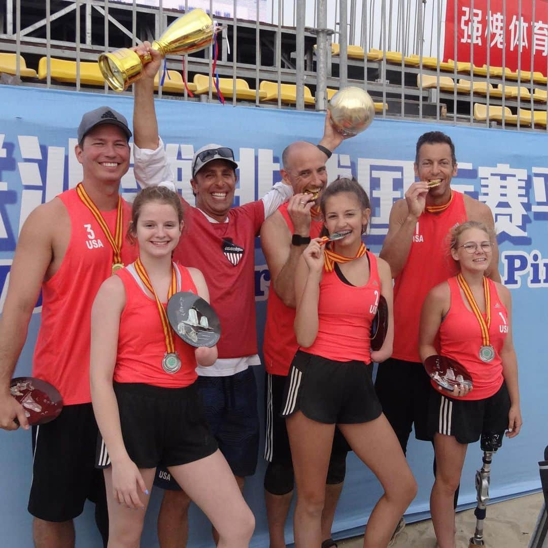 USA Volleyballさんのインスタグラム写真 - (USA VolleyballInstagram)「🥇 for the U.S. men's trio of @onehandvb, @paralympic3 and @chrisseilkop in the first-ever Beach @worldparavolley World Series Tour event on Sunday. Meanwhile the women's team of @Meredith.Gross, Skye McDermott and @Auturagan earn 🥈. Check out www.usavolleyball.org for details.」5月13日 5時36分 - usavolleyball