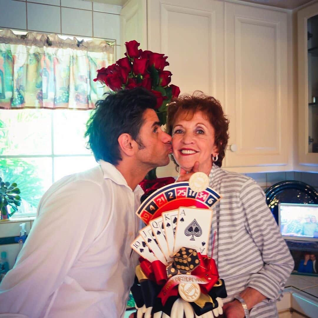 People Magazineさんのインスタグラム写真 - (People MagazineInstagram)「John Stamos is celebrating his mom and all of the love she's given. ❤️#Regram @johnstamos: "Love is what she saw in everyone and any situation.  #happymothersday Mom. Now a parent myself, boy do I appreciate you more than ever."」5月13日 6時32分 - people