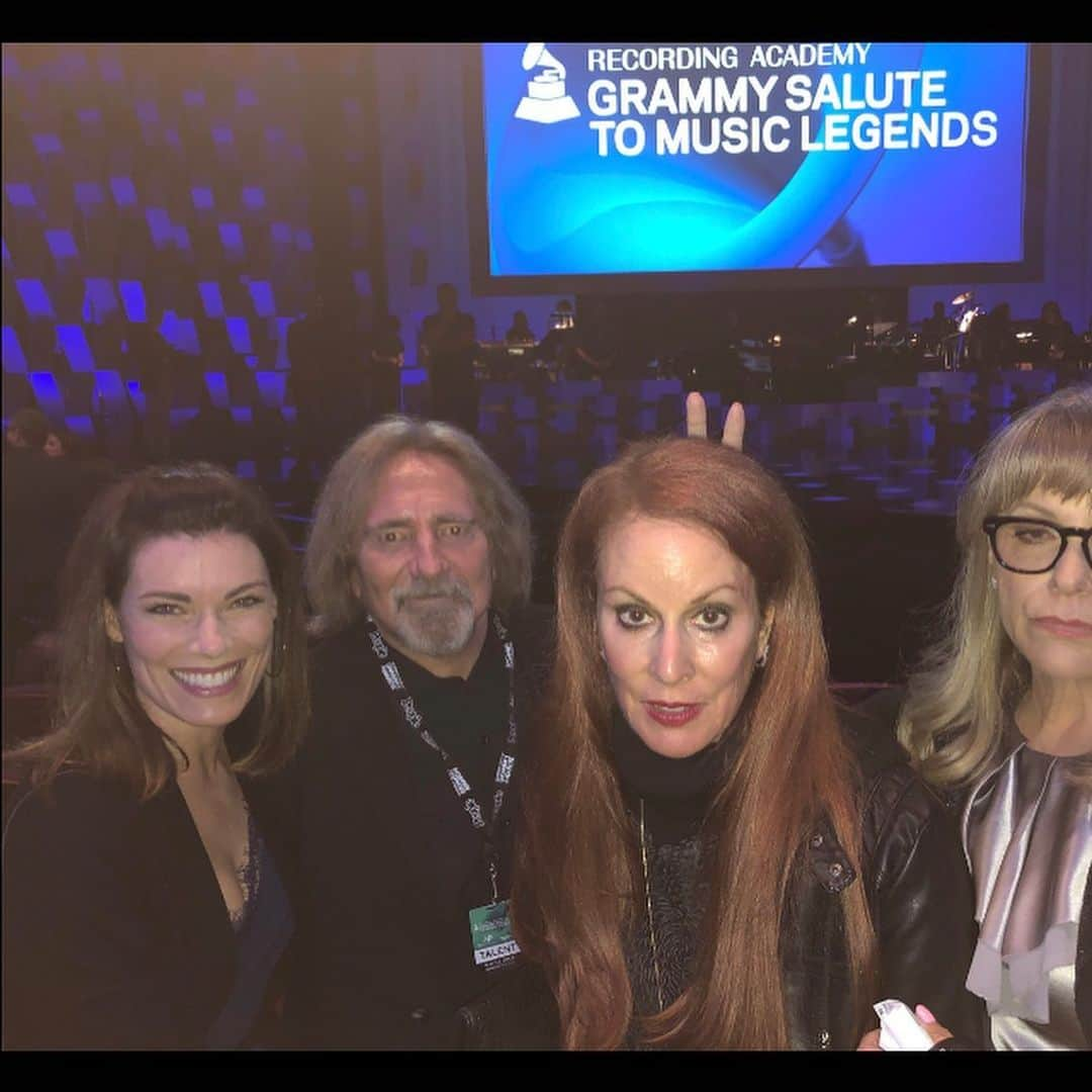 ギーザー・バトラーさんのインスタグラム写真 - (ギーザー・バトラーInstagram)「Last night @recordingacademy #lifetimeachievementaward @billwarddrummer @iommi099 @whatsamotta @risamargo @gloriadeebutler We’ll done @rivalsons #cheers」5月13日 6時28分 - geezerbutler