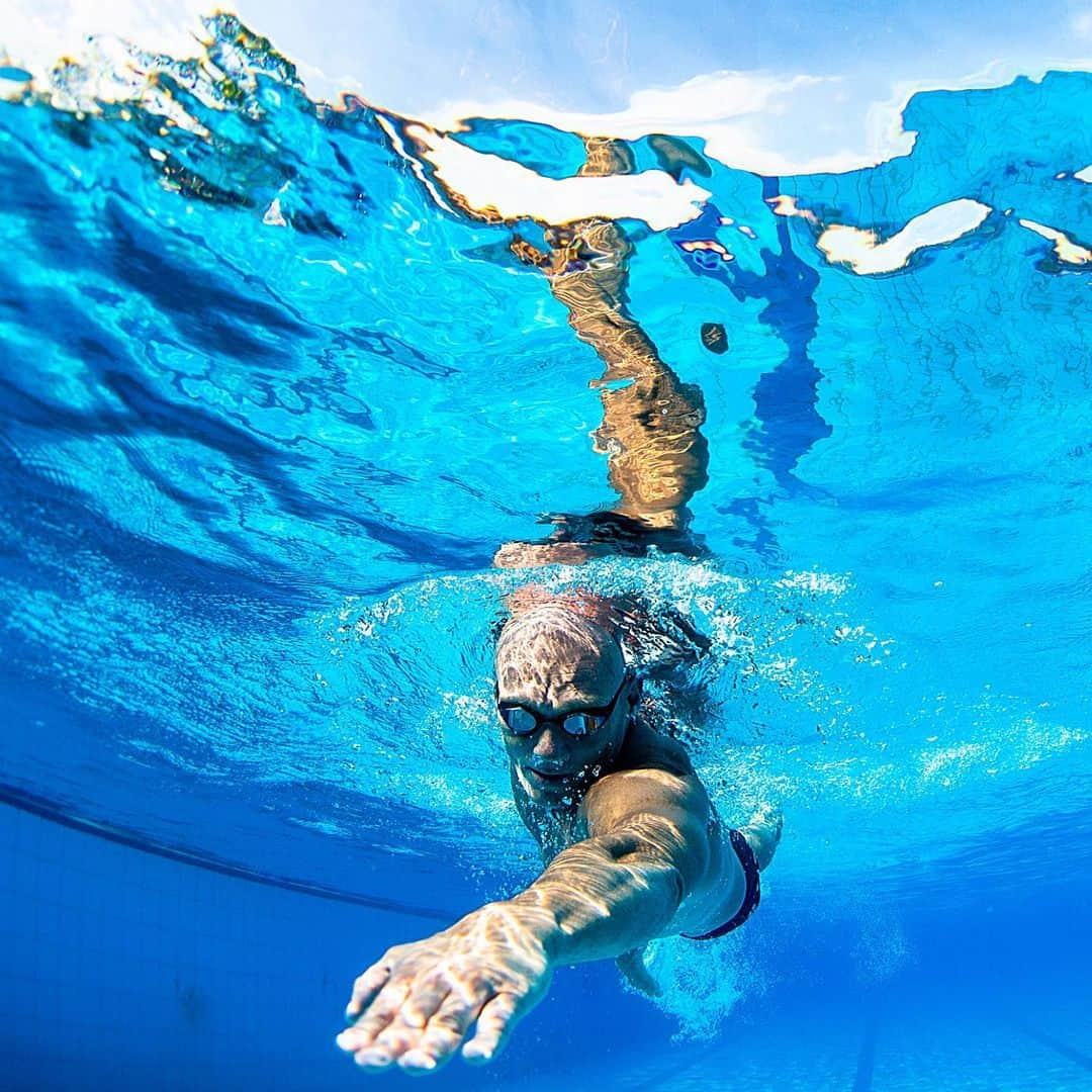 マイケル・クリムさんのインスタグラム写真 - (マイケル・クリムInstagram)「How did you start your week? I try to get a few laps in on Monday morning. #skinfitness @klimbymichaelklim 📸 @joshsymon」5月13日 7時41分 - michaelklim1