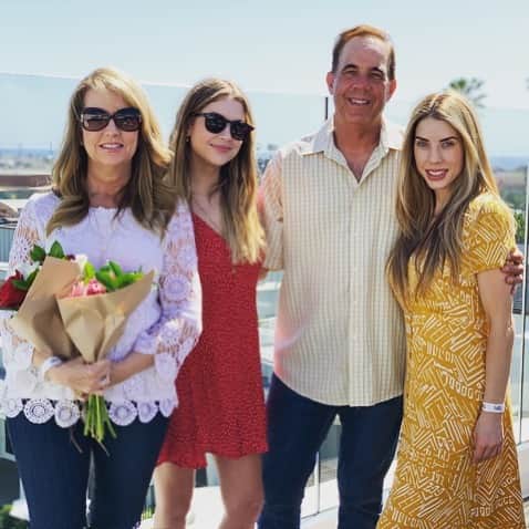 アシュレイ・ベンソンのインスタグラム：「Mother’s Day ♥️」