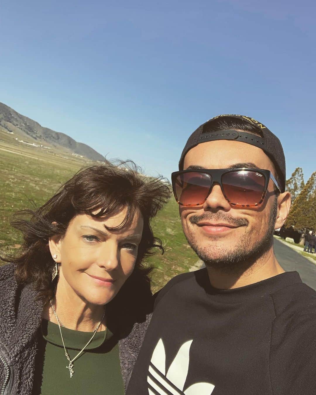 アンソニー・ラモスのインスタグラム：「I ❤️MOM #HappyMothersDay」