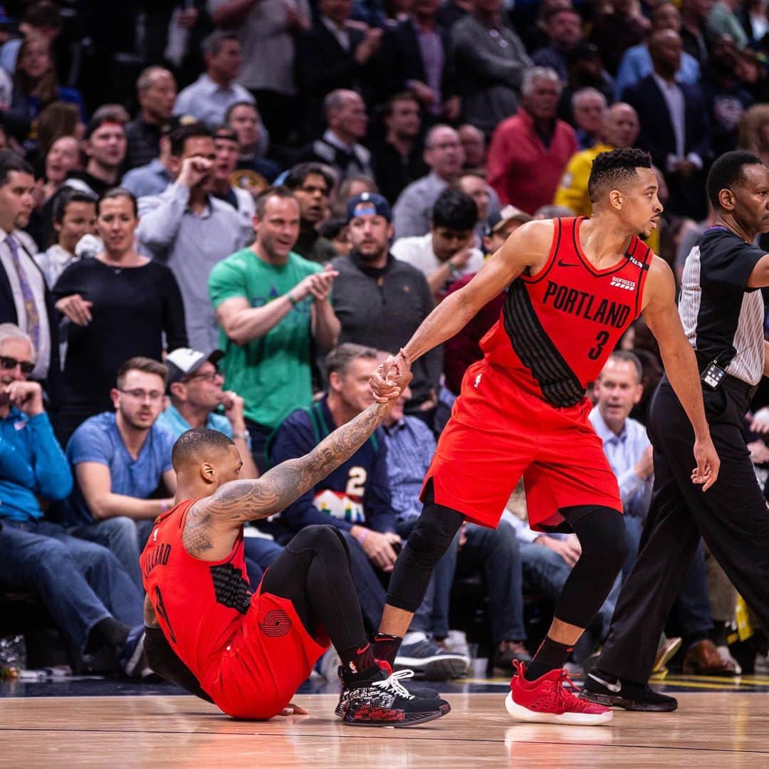 デイミアン・リラードのインスタグラム：「Yessir... YOU thought ! That man #3 is something else ! #WeAreRipCity #WCF」