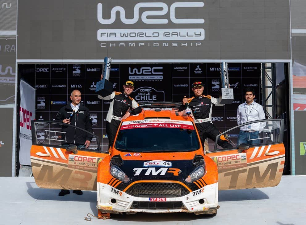 勝田貴元さんのインスタグラム写真 - (勝田貴元Instagram)「We won WRC2 @wrcrallychile . Thank you very very much @danbarritt and @mm.motorsport guys.  For sure it was very hard work for team in last 3weeks.  Car was all the time working well!  I was enjoying a lot Chile and Argentina with this car! Thanks to you! We were fighting with @albertoheller28 this weekend.  You had great speed! I was enjoying a lot with you. Sorry for you about accident... But we can do good fight again at some point in the future☺️ See you my friend! Your sprit time was very impressive!💪 And I like your personality mate!😁💪 Let’s have dinner again!🇨🇱🇯🇵 📸 @timoanisphotography  ラリーチリ 無事にWRC2で優勝できました！ まずはアルゼンチンからずっと南米に残ってクルマの整備してくれたチームの皆に感謝です！ お陰でずっとドライビングを楽しみながら、優勝という形でラリーを終える事ができました。 アルゼンチンで逃してしまった勝利をここチリでしっかり掴む事が出来て本当に良かったです！ まだまだ改善しなければいけない点は多いですが、改善していける自信も確信もあるので、今後に期待していてください。 皆様、応援ありがとうございました！ @officialwrc #rallychile #rally #wrc2 #r5 #takamotokatsuta @lauri_luha @kristo_kristo @meelisva @ristolaanet1」5月13日 8時43分 - takamotokatsuta