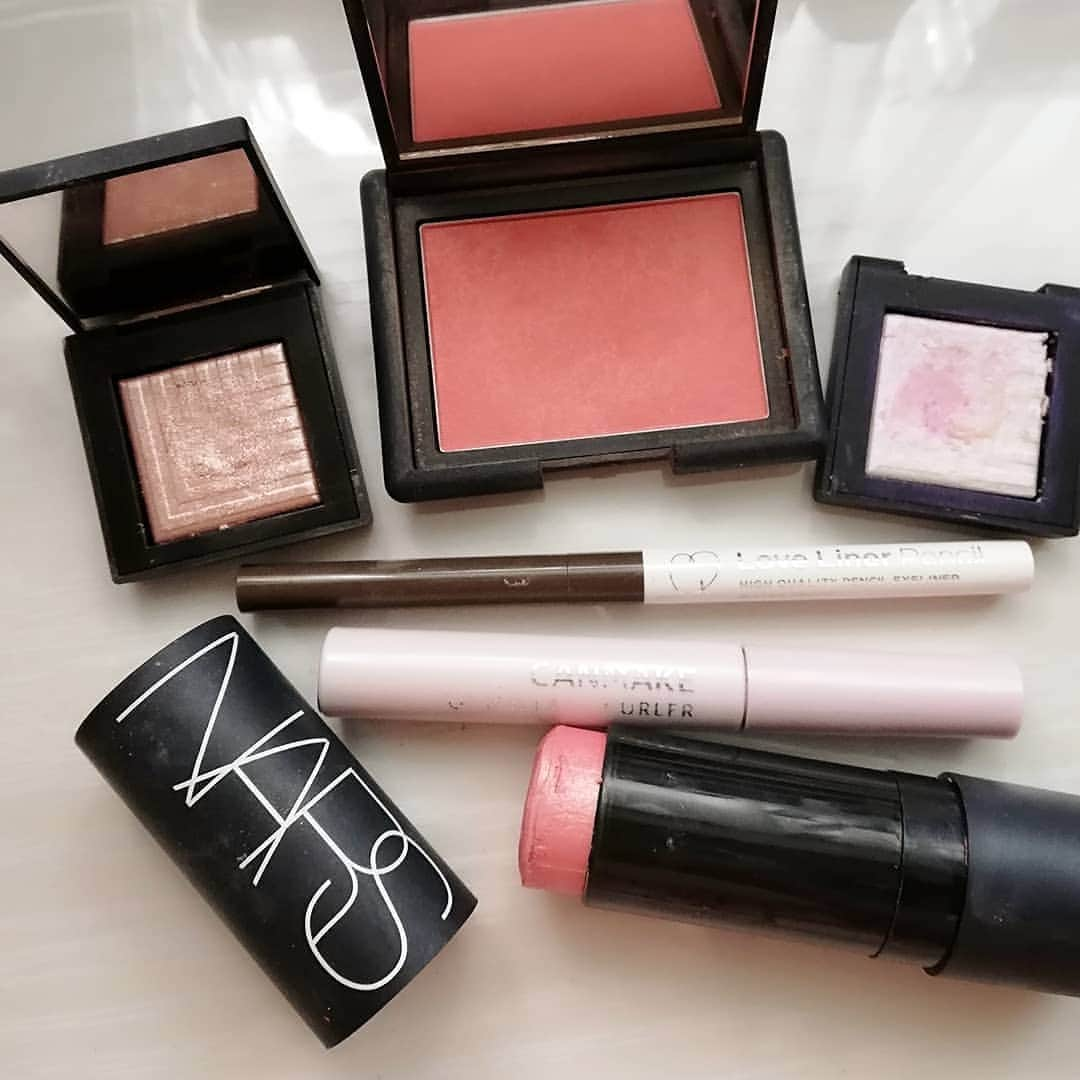 romi699667さんのインスタグラム写真 - (romi699667Instagram)「@narsissist  THE MULTIPLE 1517 DUAL INTENSITY EYESHADOW1947,1928 BLUSH 4017 @canmaketokyo クイックラッシュカーラーBK  @loveliner_official ペンシルアイライナーブラウン @poplens_official  ISLAND cobalt 🎀 #アイメイク #キャンメイク#アイシャドウ#カラコン#コスメ#narscosmetics #cosmetics #今日のメイク #プチプラコスメ#canmake  #ポップレンズ #ポップガールズまとめ #化粧#眼妝#化妝#眼影  #아이섀도우#메이크#오늘의화장#eotd#makeup  #islandcobalt #motd# #미용#asianmakeup#japanesemakeup#NARS #マスカラ#アイライナー#instamakeup」5月13日 9時17分 - romi699667