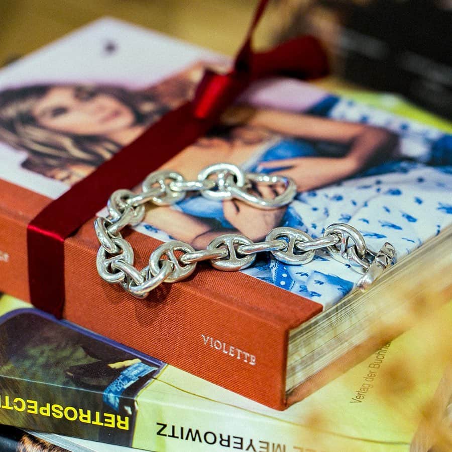 Bill Wall Leather × BEAMSさんのインスタグラム写真 - (Bill Wall Leather × BEAMSInstagram)「【New Arrival】New Boat Link × New Boat Link Chain Bracelet / *Exclusive item.」5月13日 9時12分 - billwallleather_beams