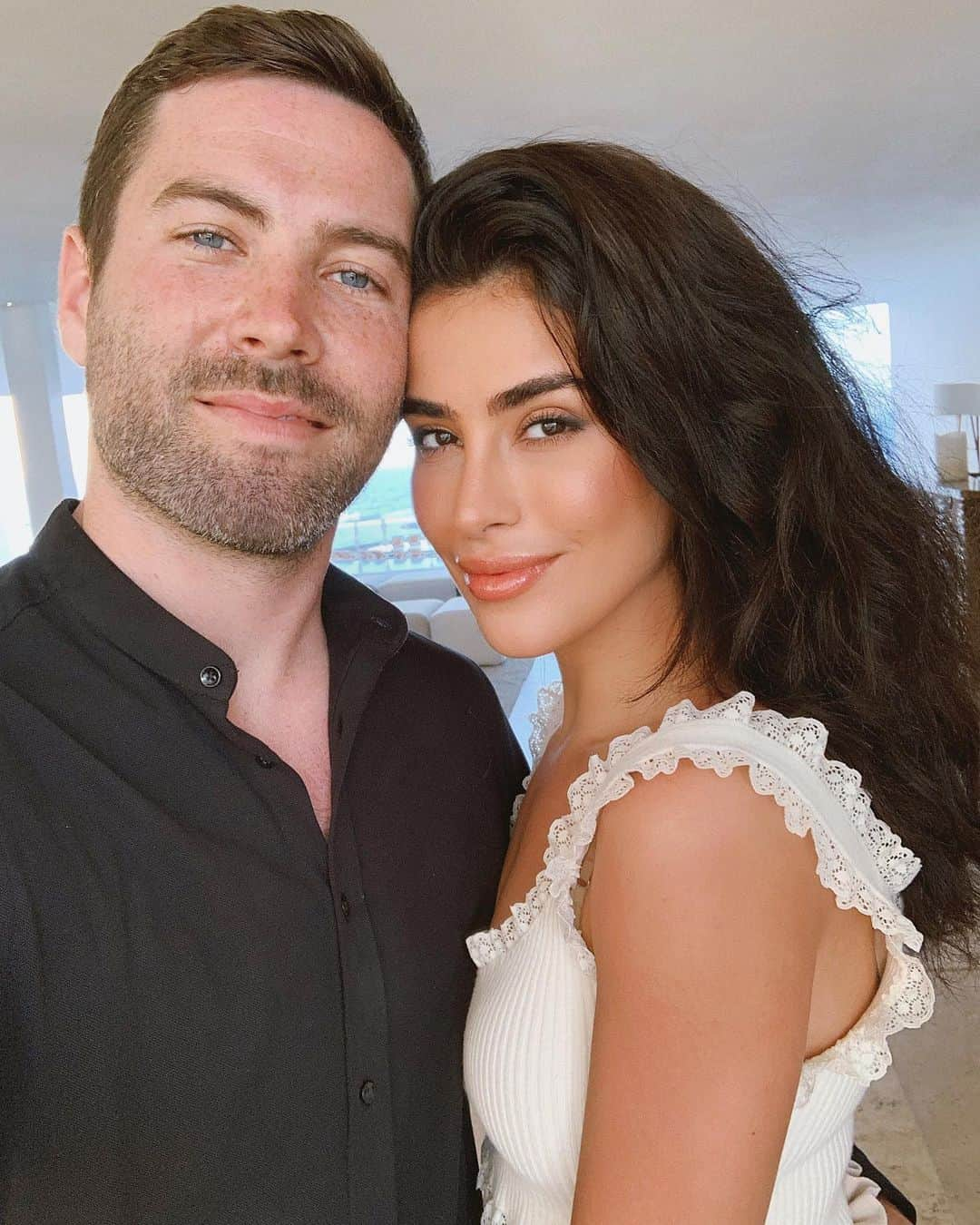 Sazan Hendrixさんのインスタグラム写真 - (Sazan HendrixInstagram)「Forever in the honeymoon phase with you @stevie_hendrix ❤️ #loveofmylife」5月13日 9時13分 - sazan