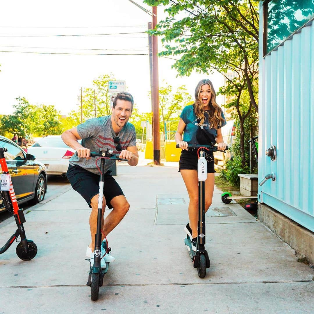 ジョーダン・ロジャースさんのインスタグラム写真 - (ジョーダン・ロジャースInstagram)「Someday, 50 years from now, old, maybe toothless, wrinkly, and in love as ever...we will have our own electric scooters (with 4 wheels) and I’ll STILL be racing you and whoopin’ that ass!! Happy 3 years to the LOVE OF MY LIFE @joelle_fletcher — This year is going to be the biggest & best YET!」5月13日 9時38分 - jrodgers11