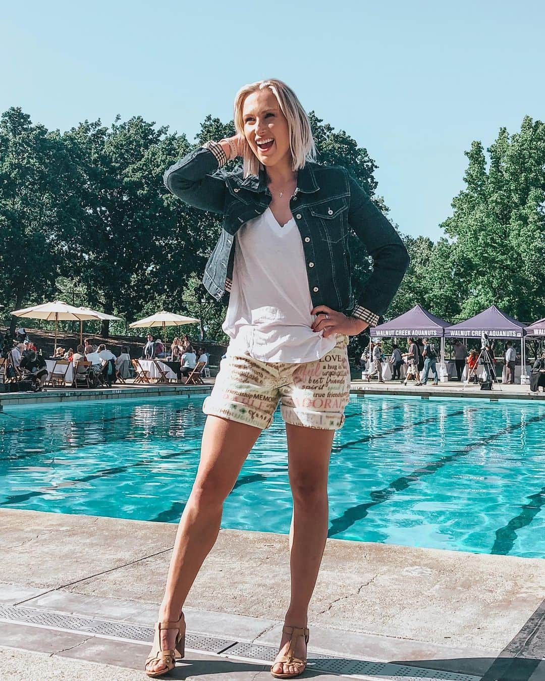 マリヤ・コロレバさんのインスタグラム写真 - (マリヤ・コロレバInstagram)「Ready for Walnut Creek Fashion Week! I’m wearing up and coming designer @heather.ding who sewed these FELT shorts. Can’t wait to rock these on the runway 👠 • • • • Hot tip: don’t make a bet with your athletes that if they win Nationals you will make a fool of yourself on social media 😂 #fashion #aquanuts #sohotrightnow #fashionweek #ikeepmypromises」5月13日 9時47分 - mkoroleva