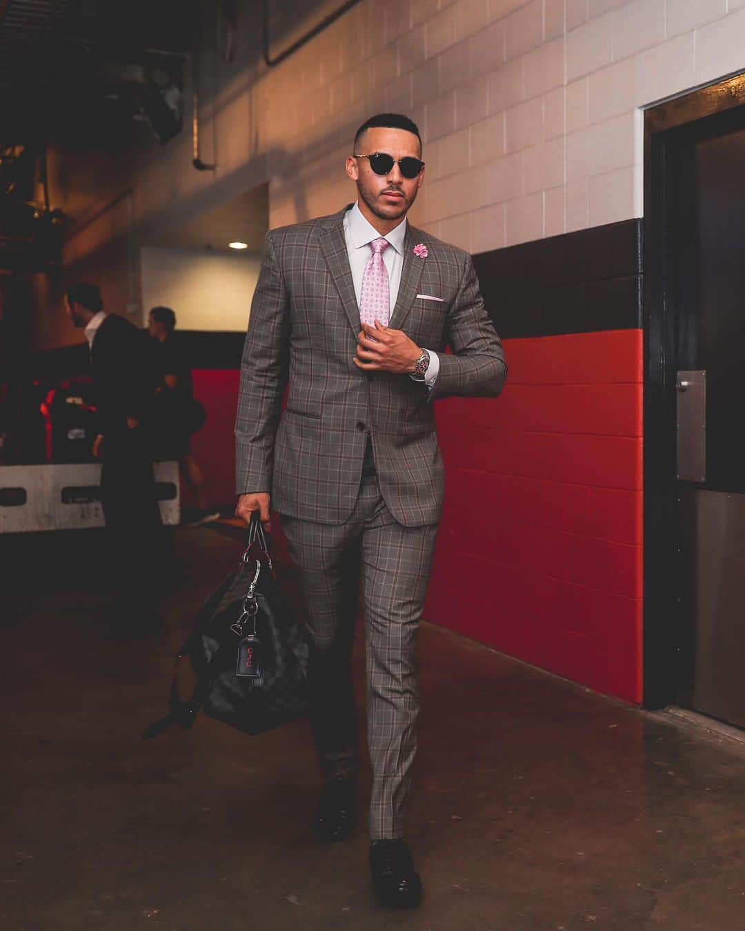 カルロス・コレアさんのインスタグラム写真 - (カルロス・コレアInstagram)「Mothers Day Fit! Great homestand for the squad 🙏🏽」5月13日 10時15分 - teamcjcorrea