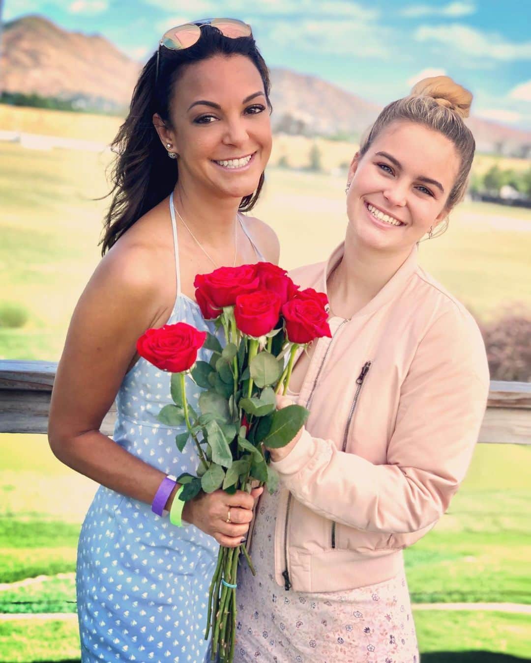 のインスタグラム：「Cheers to All the BadAss Momma’s Today and Everyday!  All that I am, I owe to my Mom, and all that I’ve grown to be, I owe to  being Kaya’s Mom. ❤️❤️❤️❤️ #happymothersday2019  #mothersanddaughters」