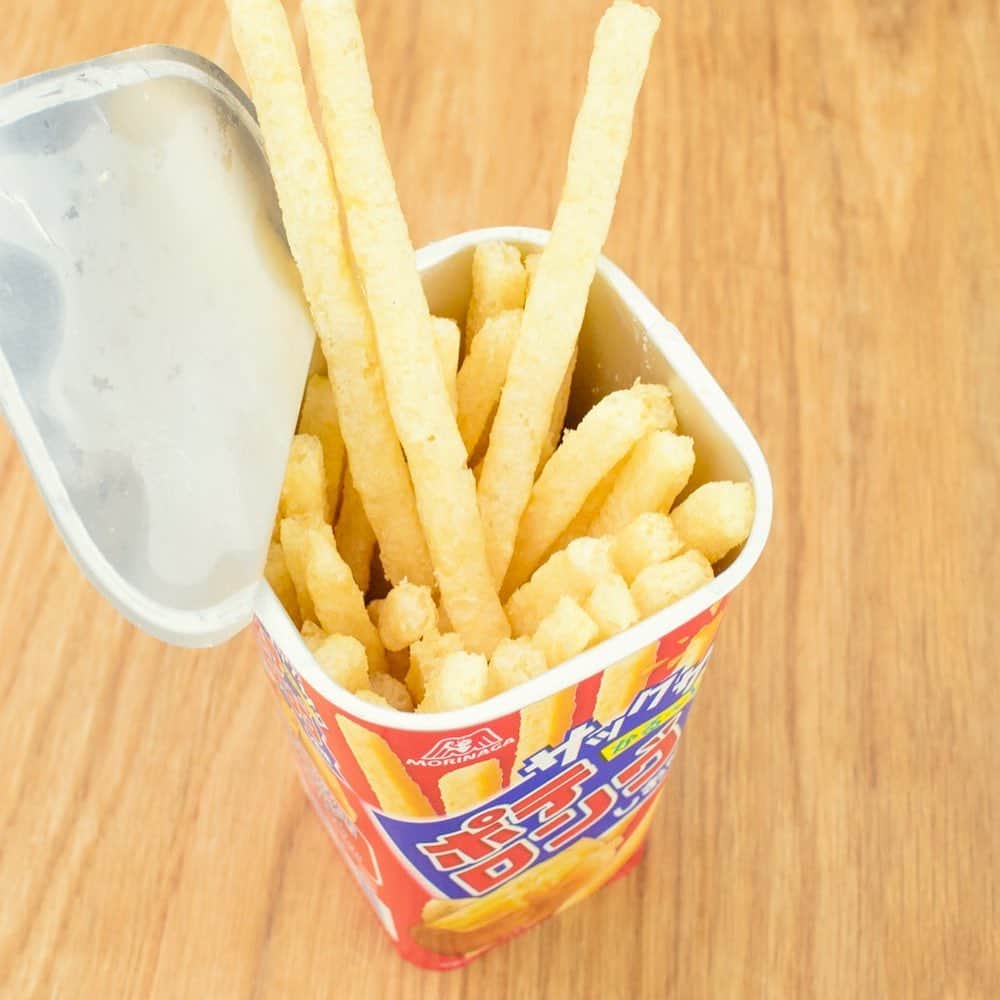 森永製菓のインスタグラム：「ついつい食べちゃうポテロング！ . #森永 #森永製菓 #morinaga #ポテロング #しお味 #ミニポテロング  もあります 他にも #いろいろな味 があります #あっさりしお味 #サックサク食感 #ノンフライ #スナック #今日のおやつ #お出かけ #おやつ」