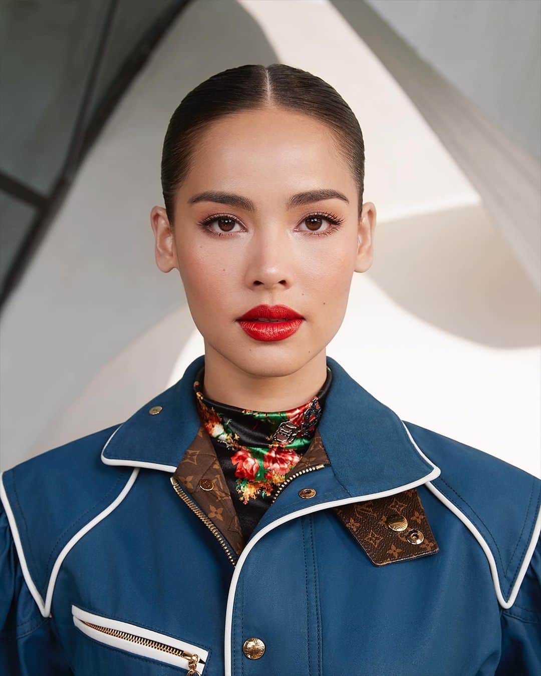 のインスタグラム：「#Yaya, #KesleyAsbille and #MadelainePetsch wearing #LouisVuitton by @NicolasGhesquiere for the 2020 #LVCruise Show in New York City. See the show at louisvuitton.com Photos by @thomaslohrstudio」