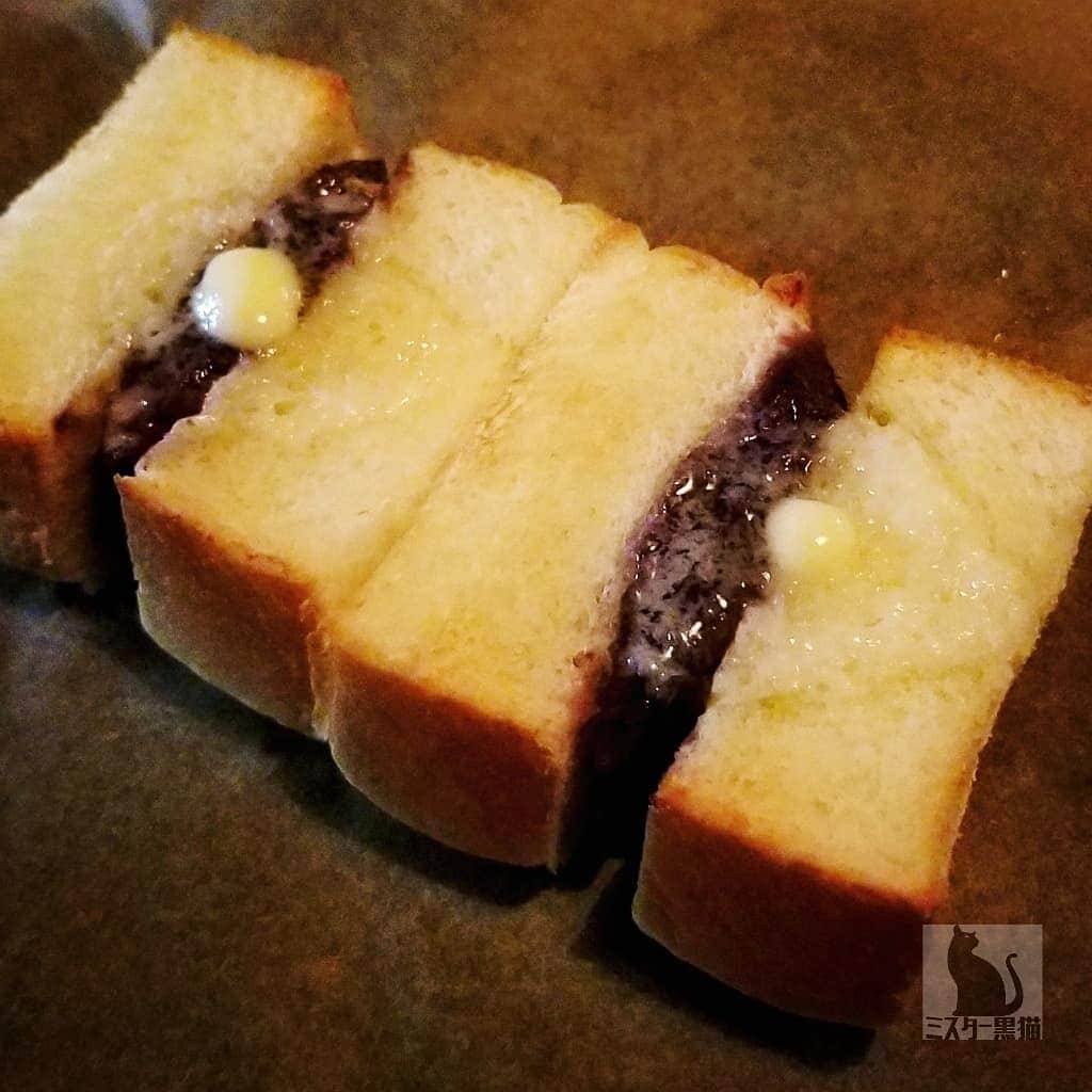 ミスター黒猫（黒猫仙人）のグルメインスタ