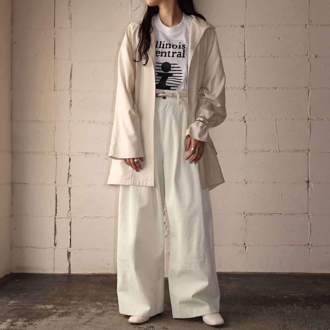 吉祥寺 古着屋 Orfeoのインスタグラム：「Ivory Jacket Style  #orfeo #kichijoji #tokyo #vintage #used #fashion #coordinate #outfits  掲載商品のお問い合わせはメールにて承っております。コメント、DMでのお問い合わせは受け付けておりませんのでご了承ください。」