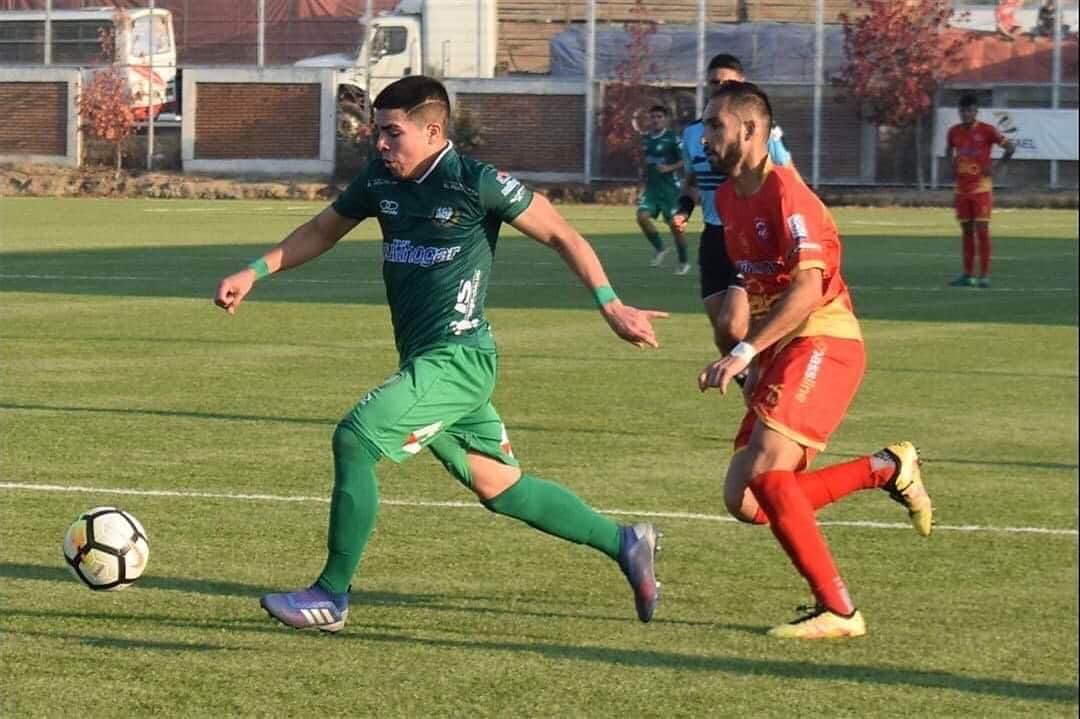 サッカー チリ代表チームさんのインスタグラム写真 - (サッカー チリ代表チームInstagram)「En el estadio Miguel Alarcón Osores 🏟, @gralvelasquez venció como visitante a @independientesadp por 4-2 en la #Fecha6 de la #SegundaDivision 📸Fotografía: Mauricio Magaña / Comunicaciones @gralvelasquez」5月13日 12時20分 - campeonatochi